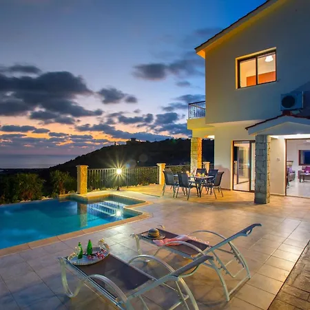 Magnificent Coral Bay Azure Cove 3 Bedrooms Great Sea Views Well-furnished Villa Peyia