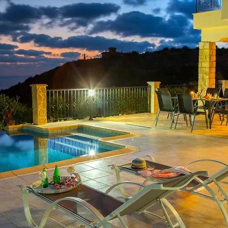 Magnificent Coral Bay Azure Cove 3 Bedrooms Great Sea Views Well-furnished Villa Peyia