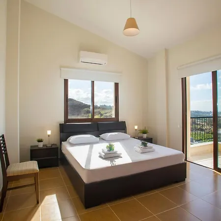 Magnificent Coral Bay Azure Cove 3 Bedrooms Great Sea Views Well-furnished * 페이야