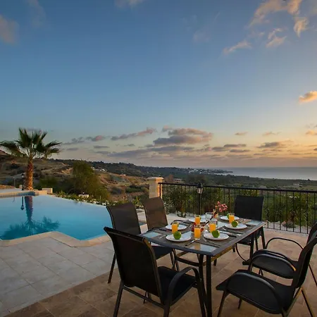 Magnificent Coral Bay Azure Cove 3 Bedrooms Great Sea Views Well-furnished ヴィラ *